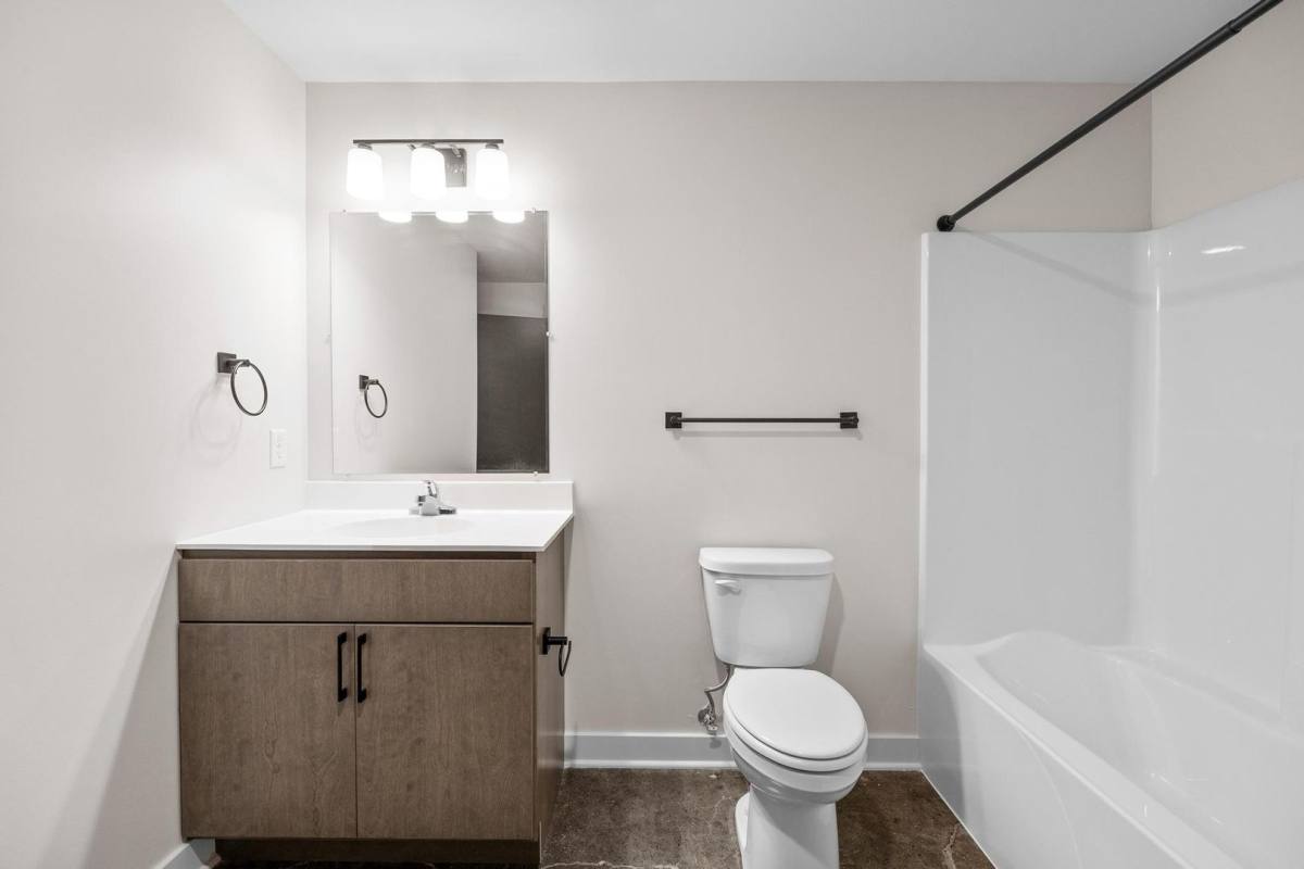 Apartment for rent at 411 3rd St SE, Cedar Rapids, IA 52401
