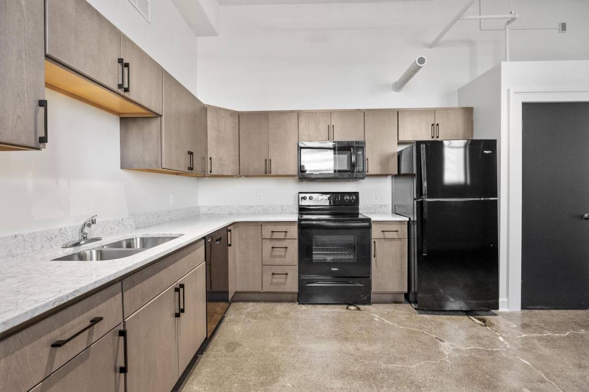 Apartment for rent at 411 3rd St SE, Cedar Rapids, IA 52401