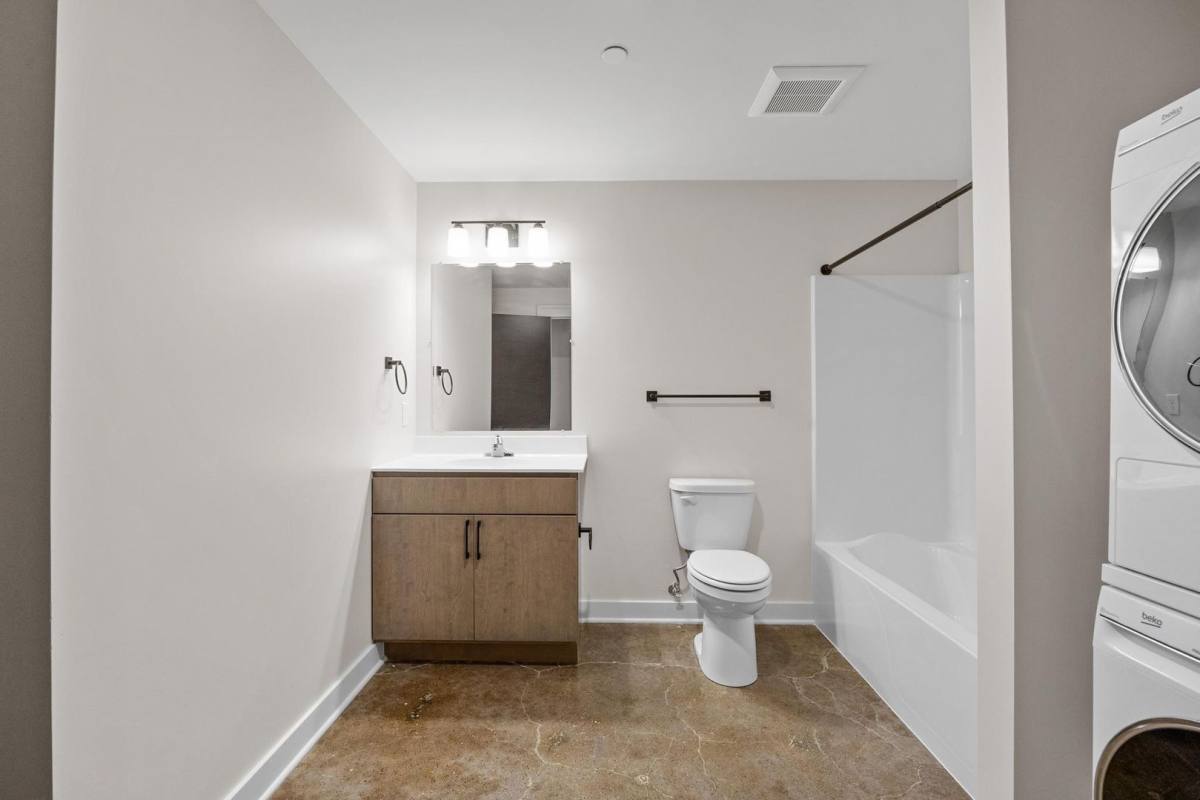 Apartment for rent at 411 3rd St SE, Cedar Rapids, IA 52401