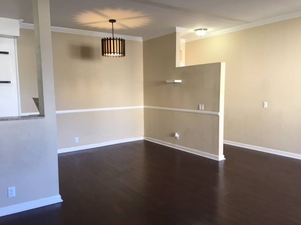 Apartment for rent at 11107 La Maida St, North Hollywood, CA 91601