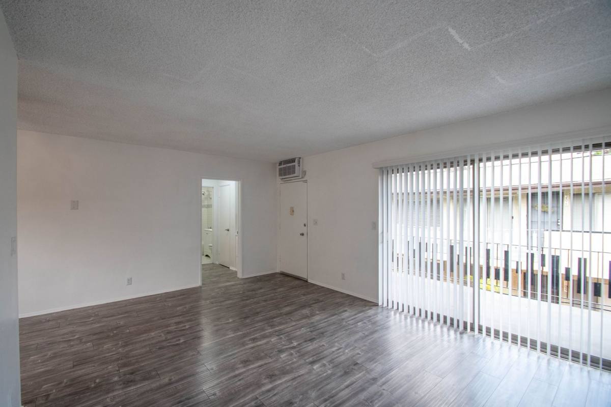 Apartment for rent at 6464 Woodman Ave, Van Nuys, CA 91401