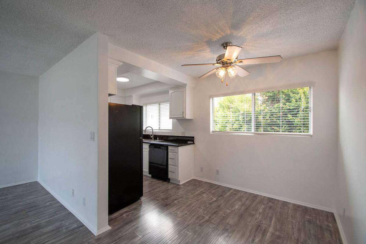 Apartment for rent at 6464 Woodman Ave, Van Nuys, CA 91401