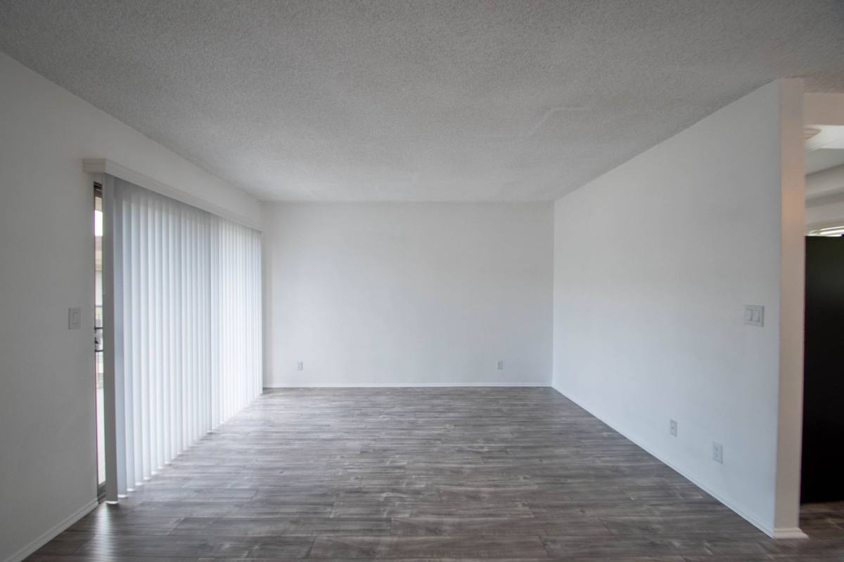 Apartment for rent at 6464 Woodman Ave, Van Nuys, CA 91401