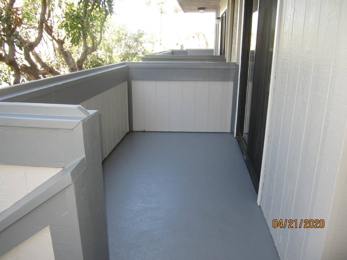 Townhouse for rent at 825 Center St, Costa Mesa, CA 92627