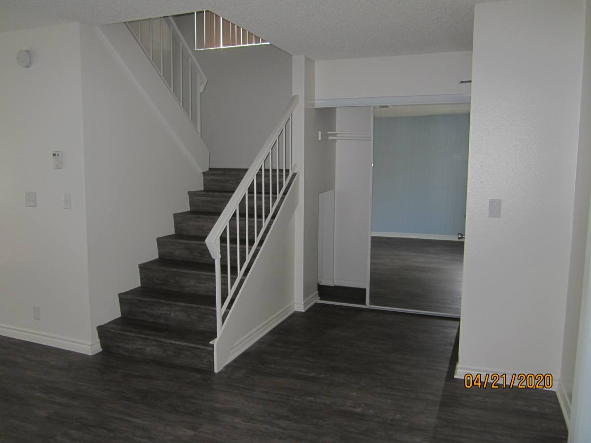 Townhouse for rent at 825 Center St, Costa Mesa, CA 92627