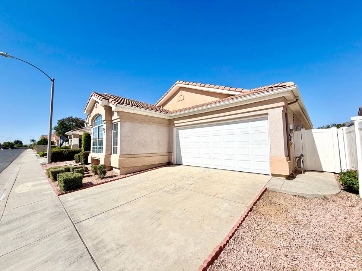 House for rent at 26805 China Dr, Menifee, CA 92585