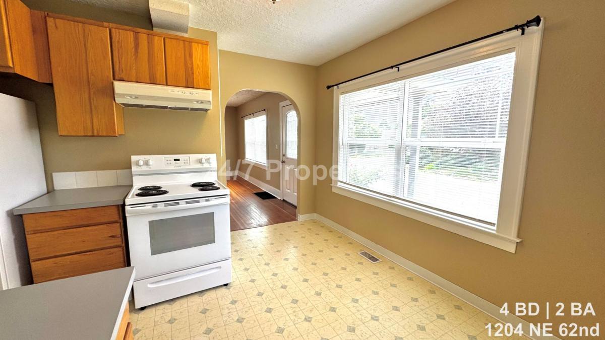 House for rent at 1204 NE 62nd Ave, Portland, OR 97213