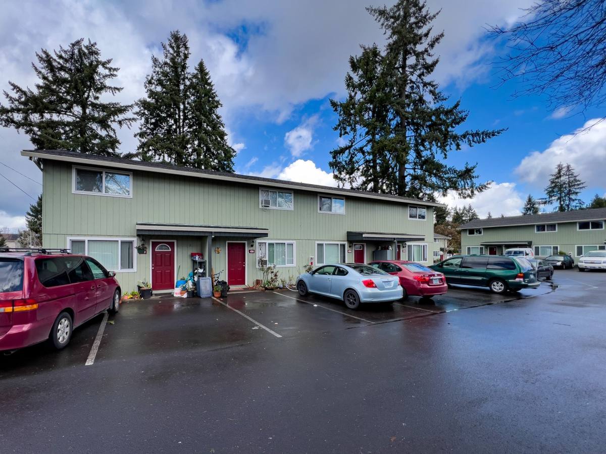 Apartment for rent at 410-470 S Knott St, Canby, OR 97013