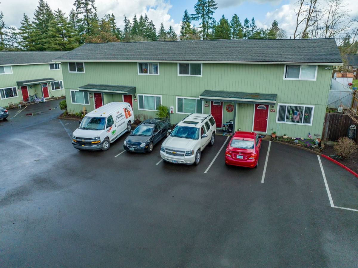 Apartment for rent at 410-470 S Knott St, Canby, OR 97013