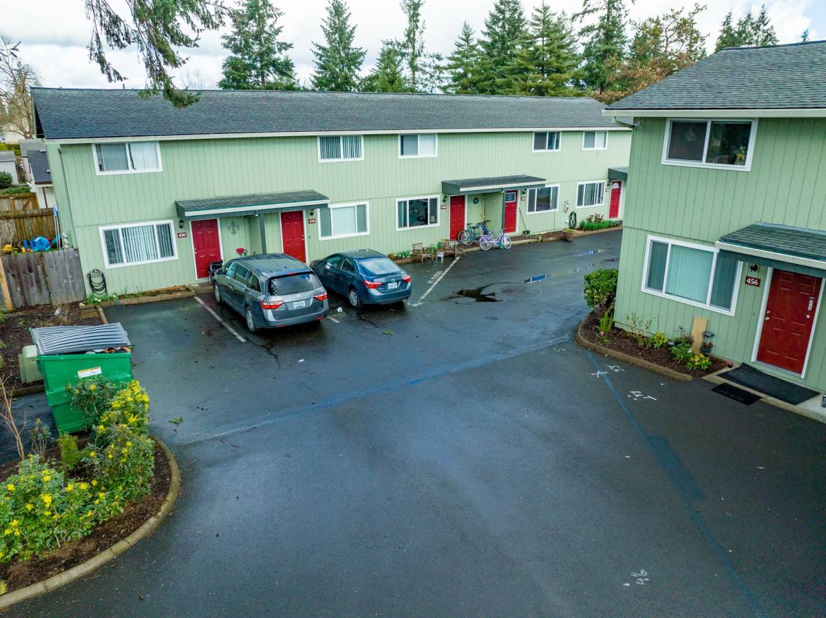 Apartment for rent at 410-470 S Knott St, Canby, OR 97013
