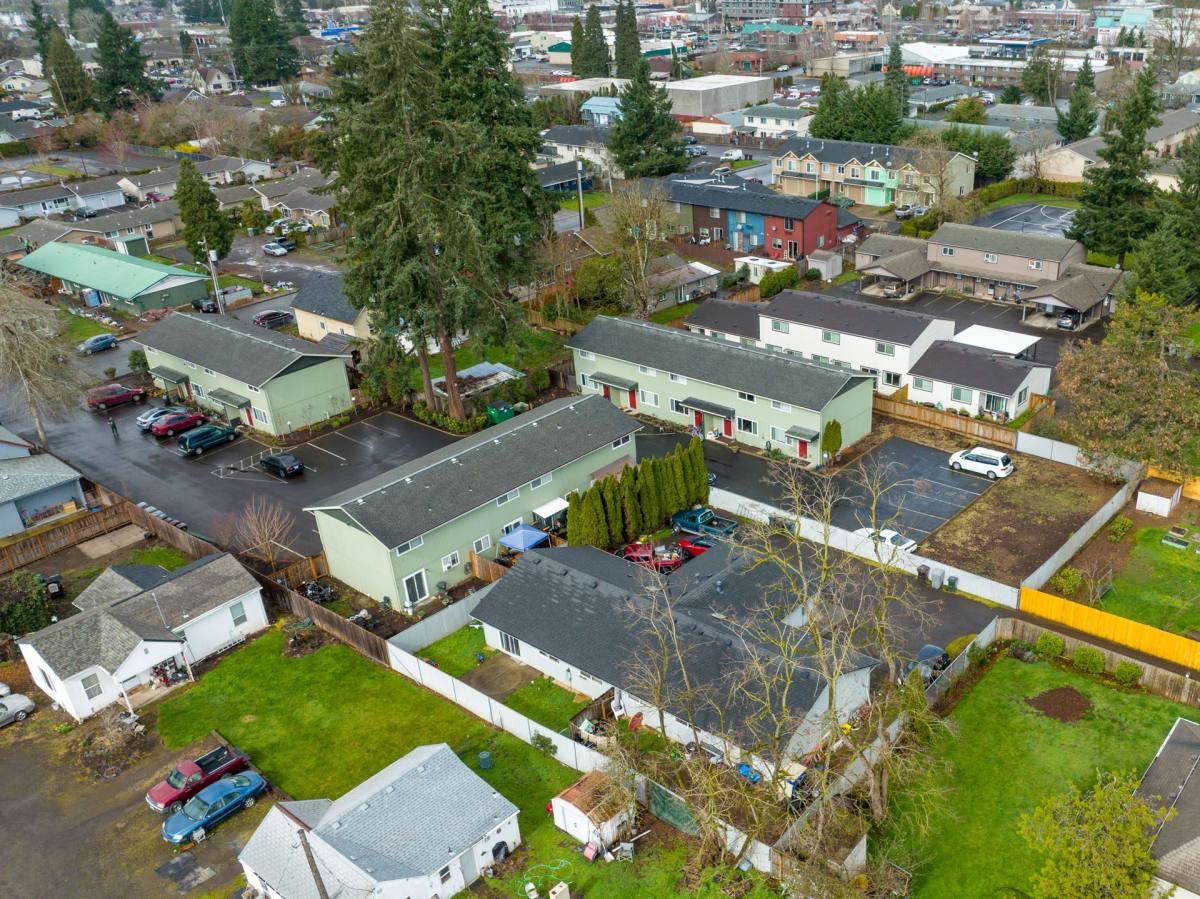 Apartment for rent at 410-470 S Knott St, Canby, OR 97013