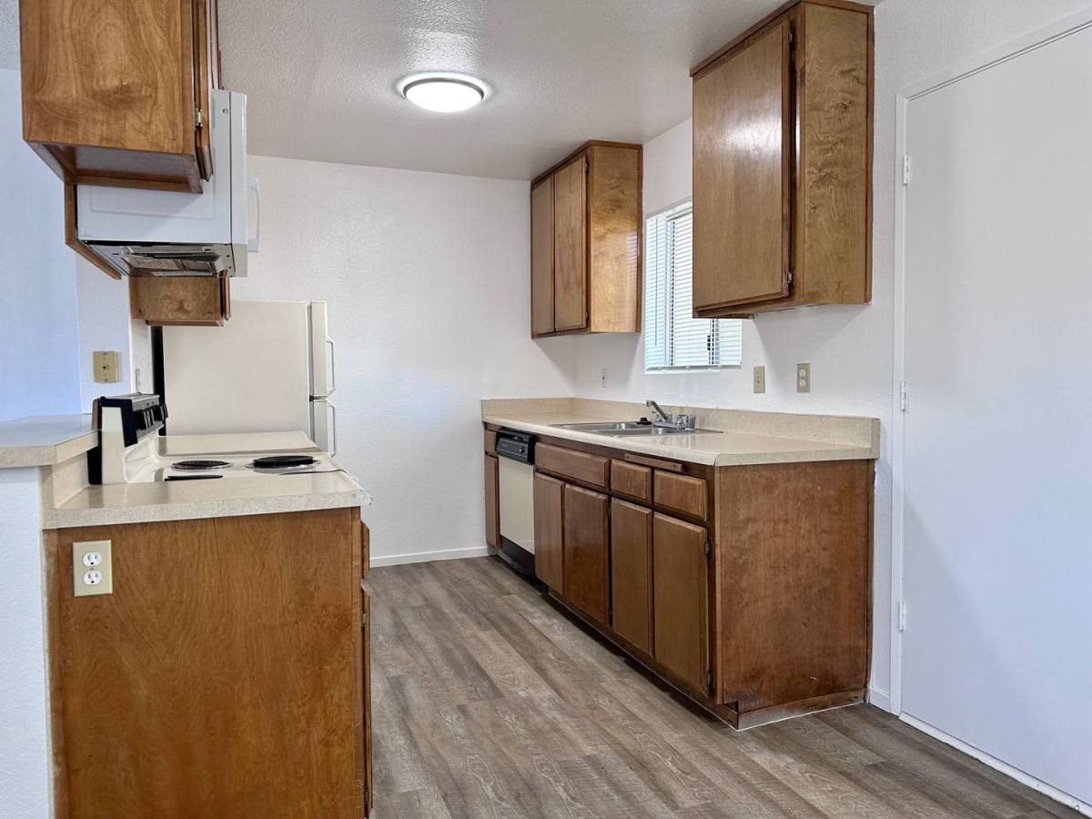 Apartment for rent at 121 N Gateway, Ridgecrest, CA 93555