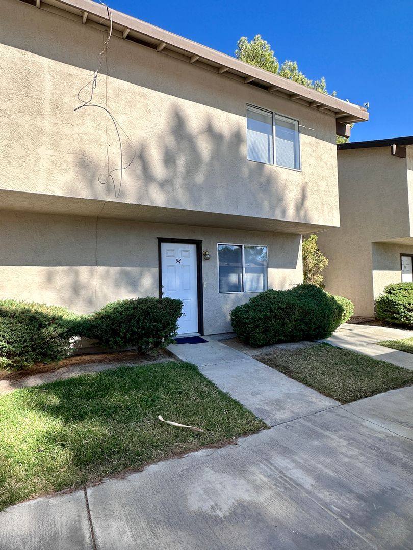 Apartment for rent at 121 N Gateway, Ridgecrest, CA 93555