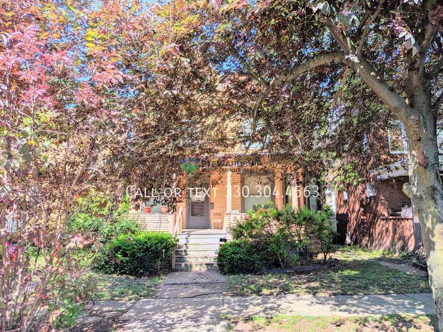 Apartment for rent at 41 6th St SE, Massillon, OH 44646