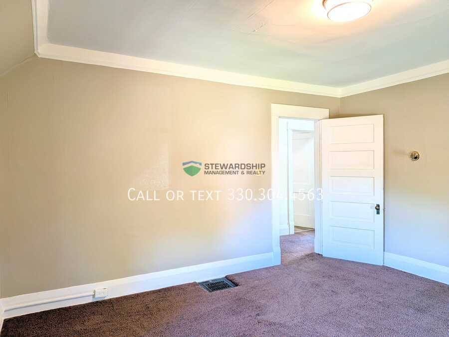 Apartment for rent at 41 6th St SE, Massillon, OH 44646