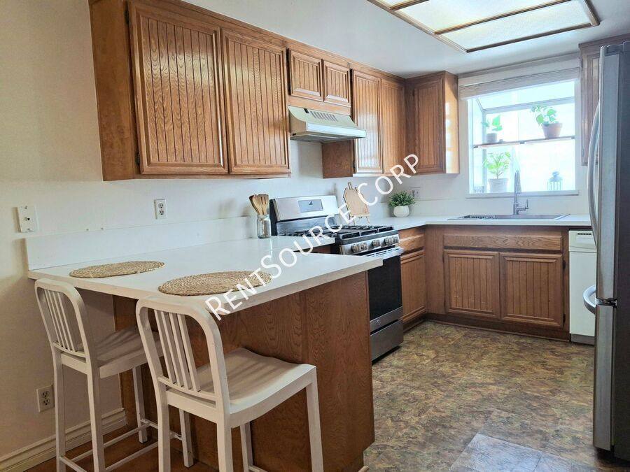 Apartment for rent at 20345 Rue Crevier #507, Canyon Country, CA 91351