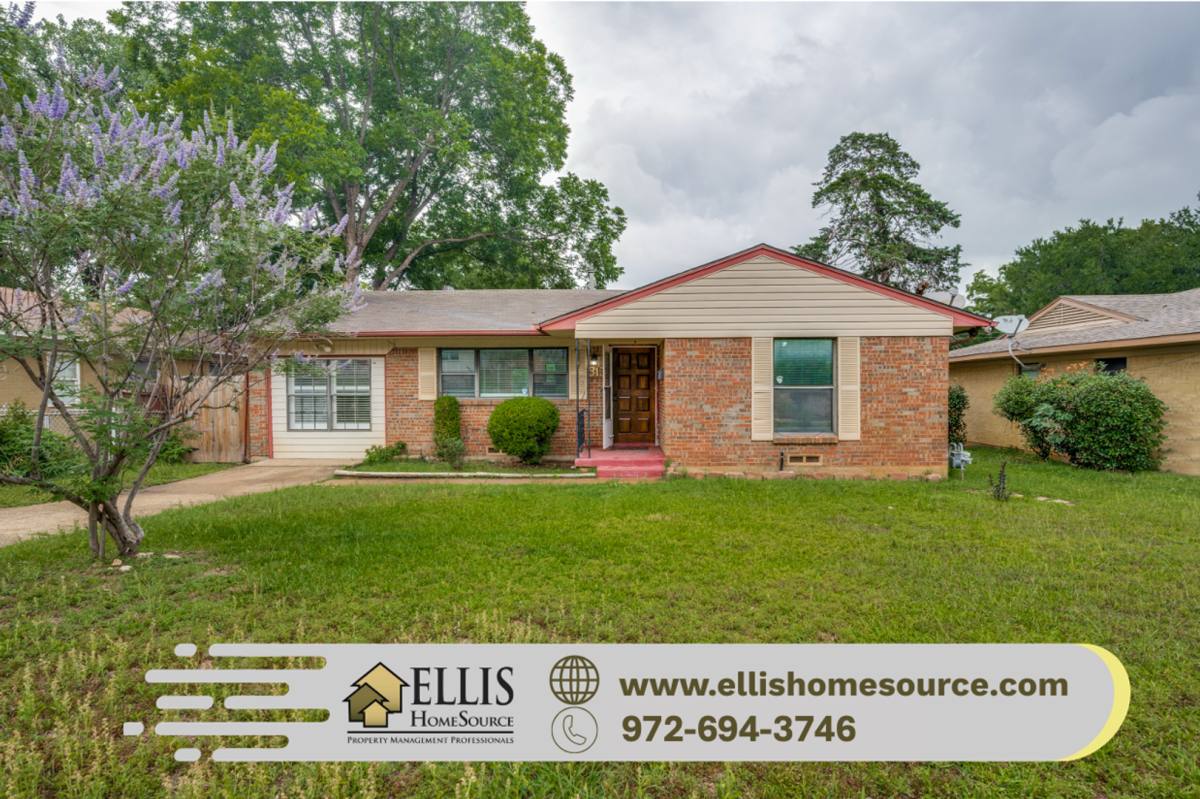 House for rent at 315 E 15th St, Irving, TX 75060
