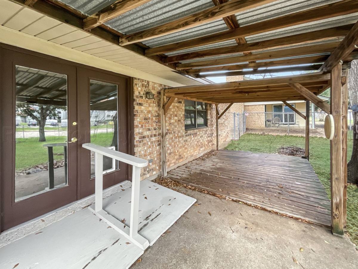 House for rent at 841 S Atkerson Lane, Euless, TX 76040