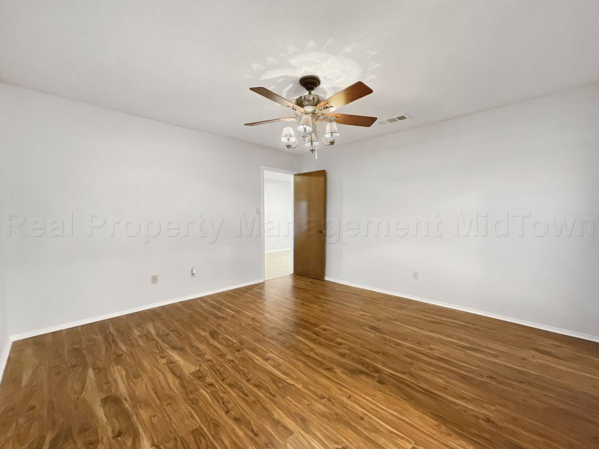 House for rent at 841 S Atkerson Lane, Euless, TX 76040