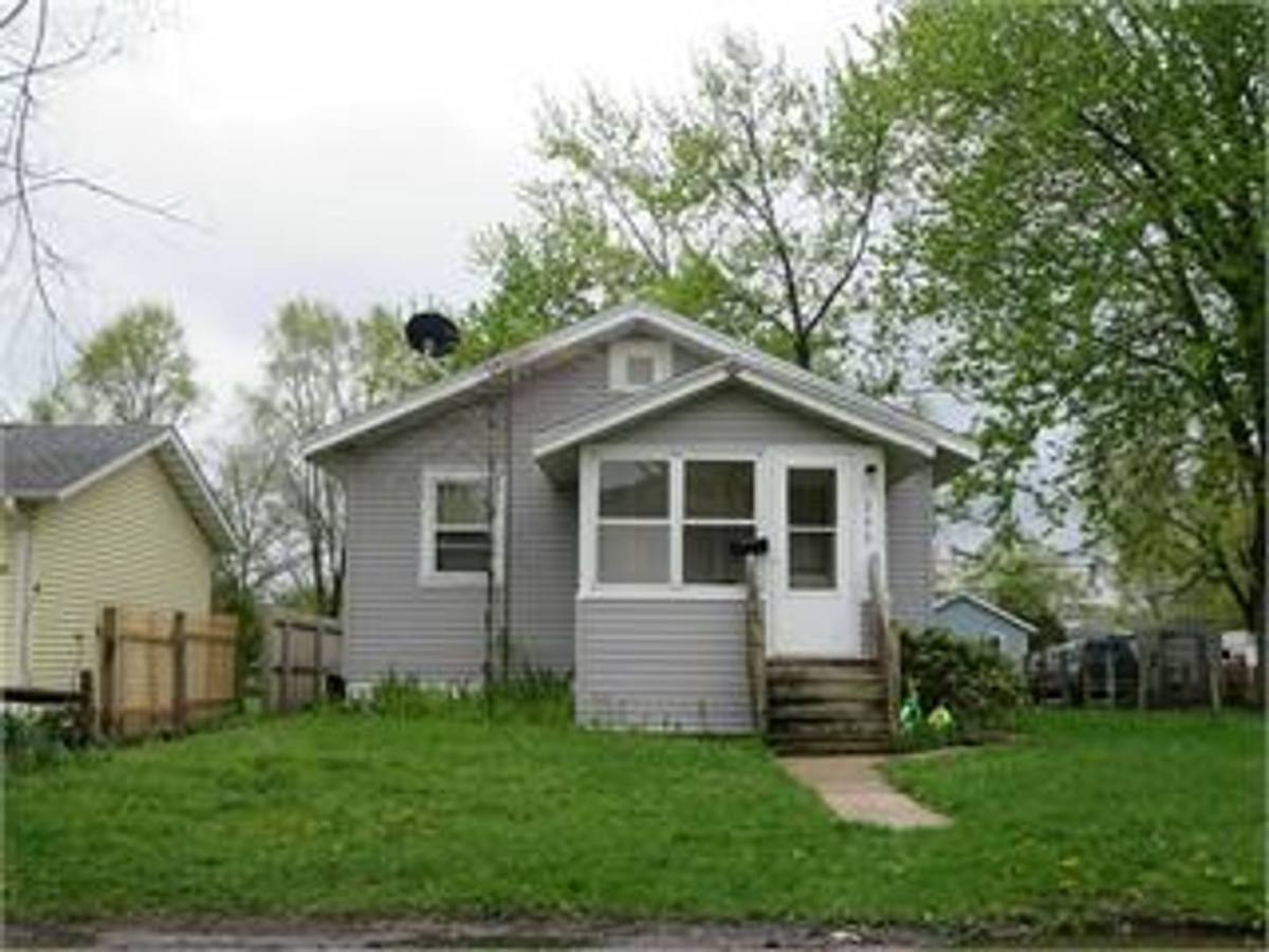 House for rent at 222 Blowers Ave, Waterloo, IA 50703