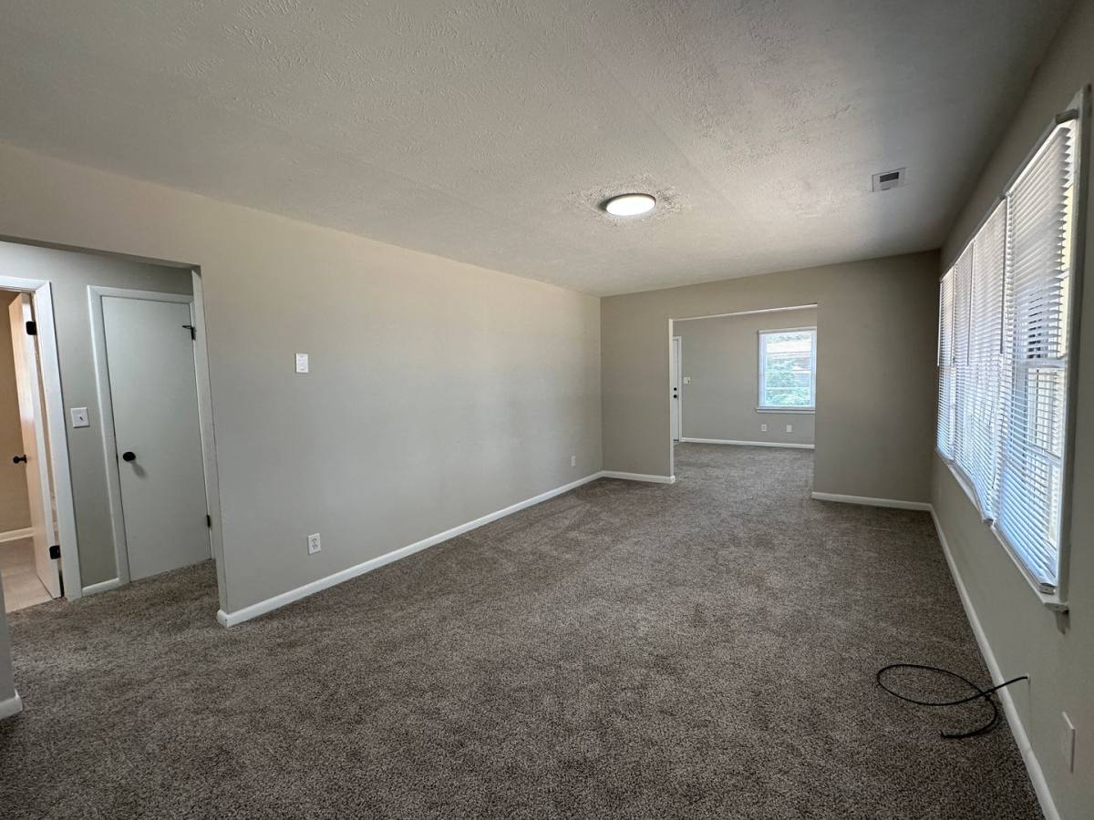 House for rent at 296 Decatur Dr, Fayetteville, NC 28303