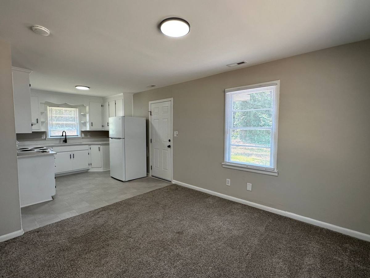 House for rent at 296 Decatur Dr, Fayetteville, NC 28303