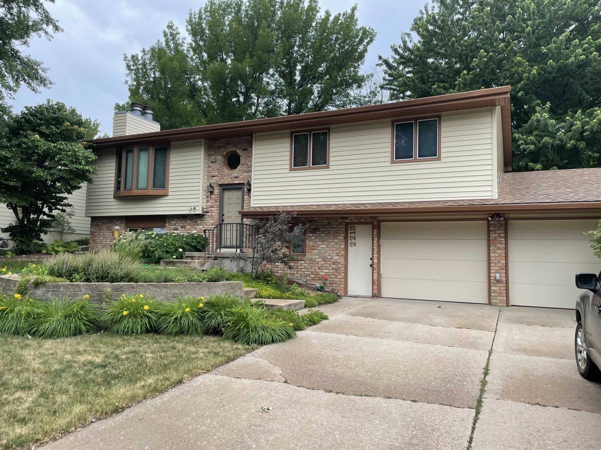House for rent at 2213 S Wellington Ave, Sioux Falls, SD 57106
