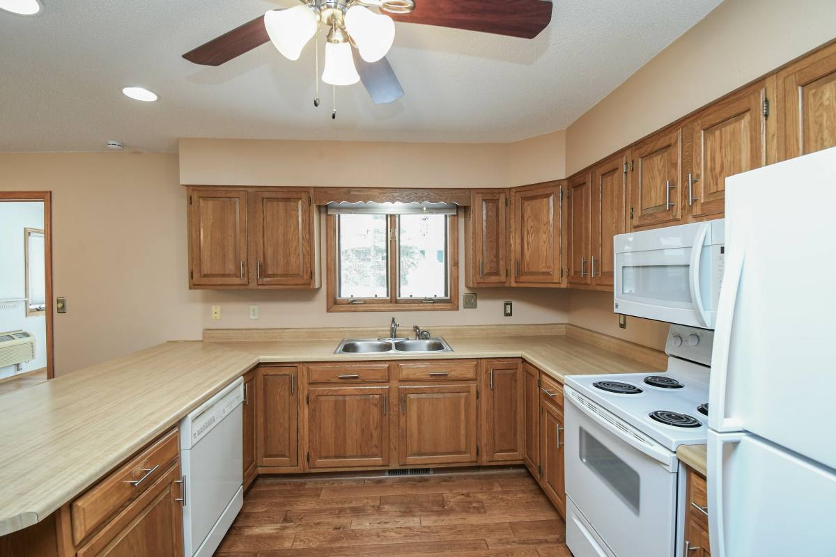 House for rent at 2213 S Wellington Ave, Sioux Falls, SD 57106