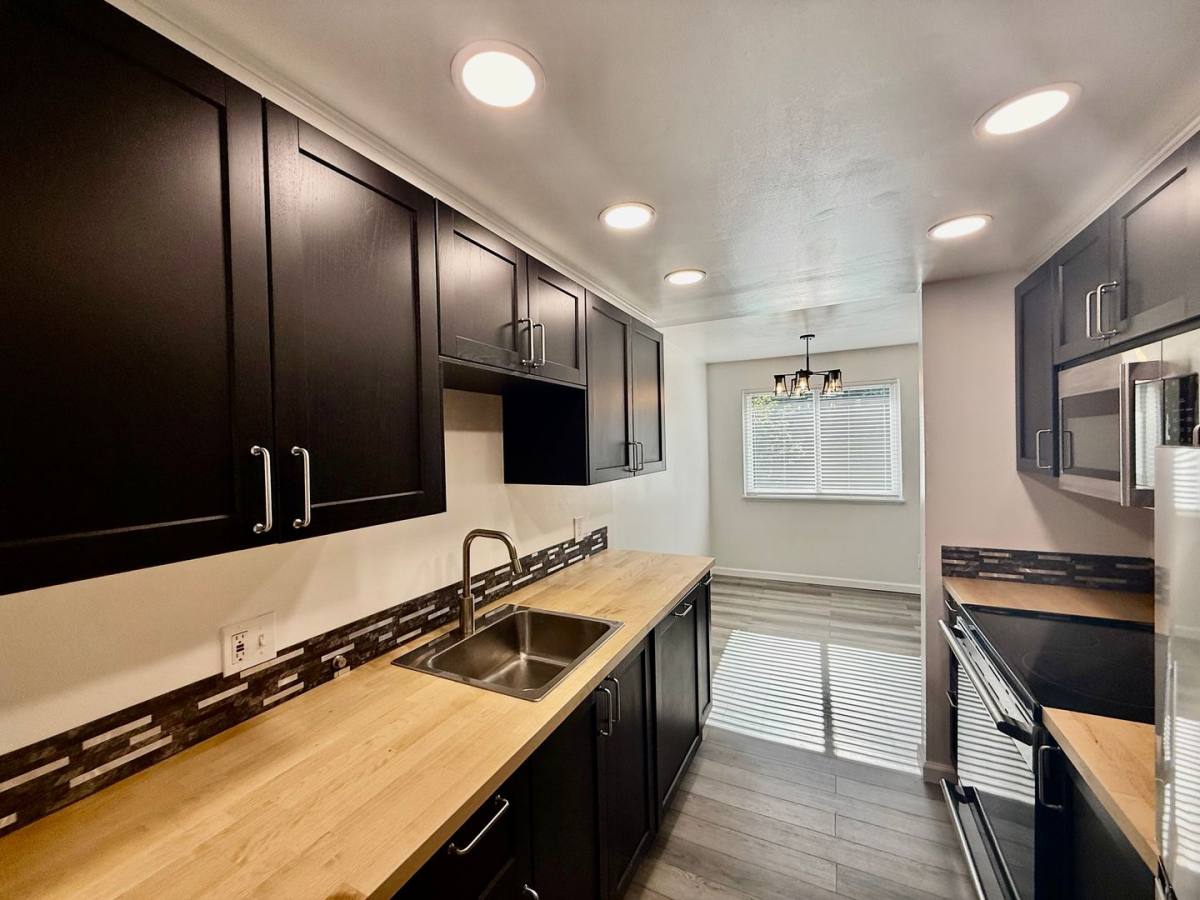 Condo for rent at 18902 8th Ave NW, Seattle, WA 98177
