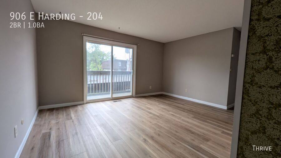 Apartment for rent at 906 E Harding #204, Urbana, IL 61801