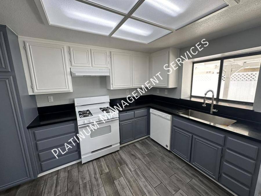 House for rent at 4206 E Ave #Q14, Palmdale, CA 93552