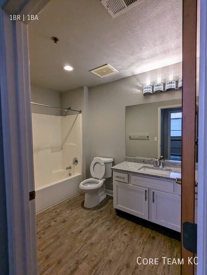 Apartment for rent at 920 Broadway Blvd #103, Kansas City, MO 64105