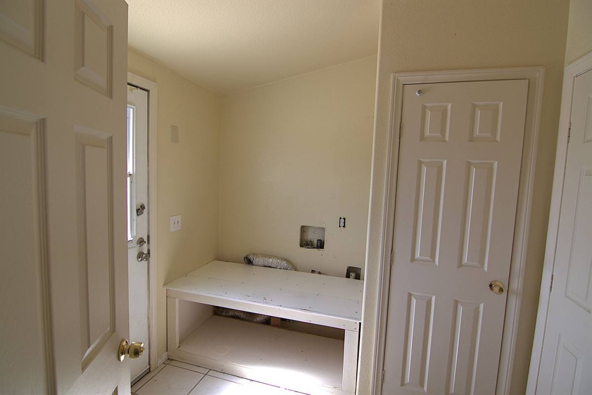 House for rent at 35850 Via Famero Dr, Acton, CA 93510