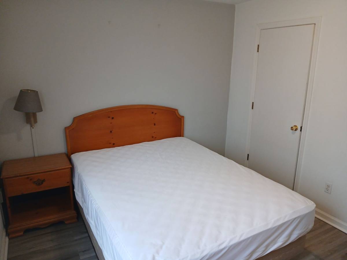 Apartment for rent at 121 Lynn Rd, Johnson City, TN 37604