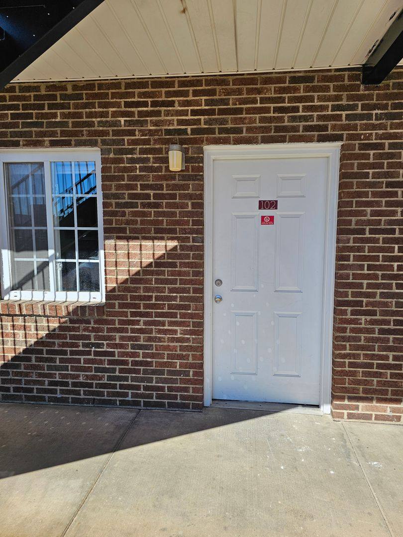 Apartment for rent at 121 Lynn Rd, Johnson City, TN 37604