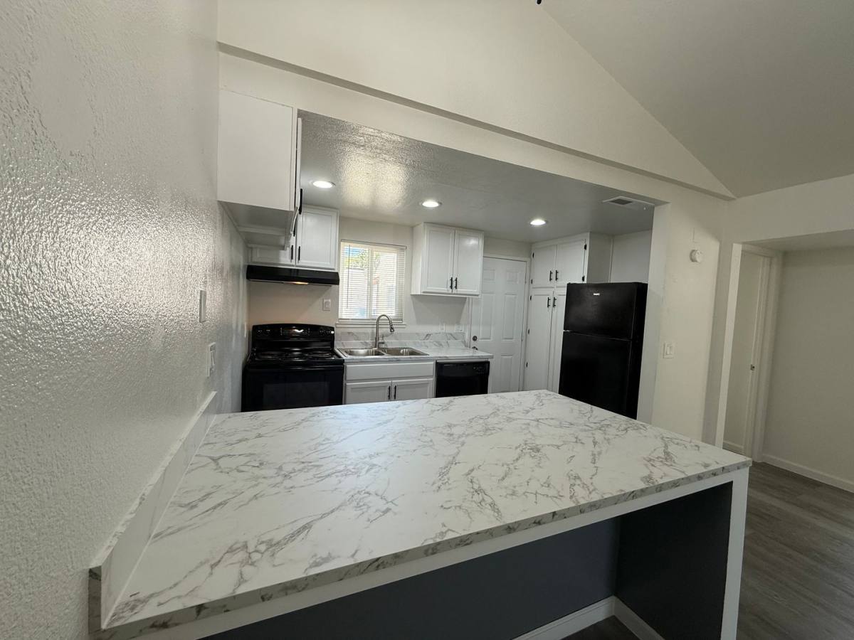 Apartment for rent at 606 Downey Ave, Modesto, CA 95354