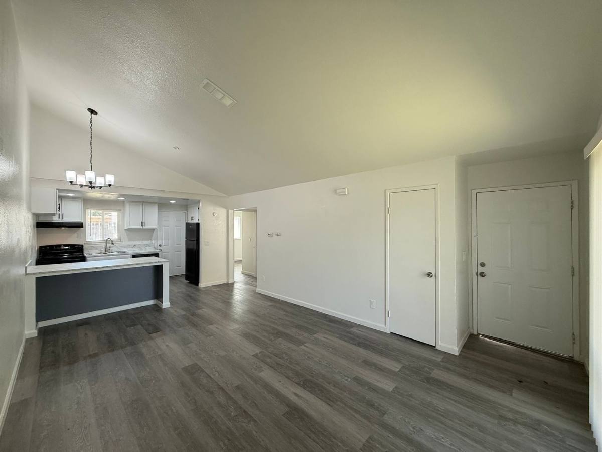 Apartment for rent at 606 Downey Ave, Modesto, CA 95354