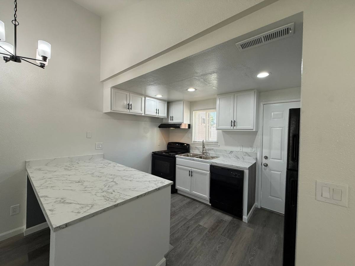 Apartment for rent at 606 Downey Ave, Modesto, CA 95354