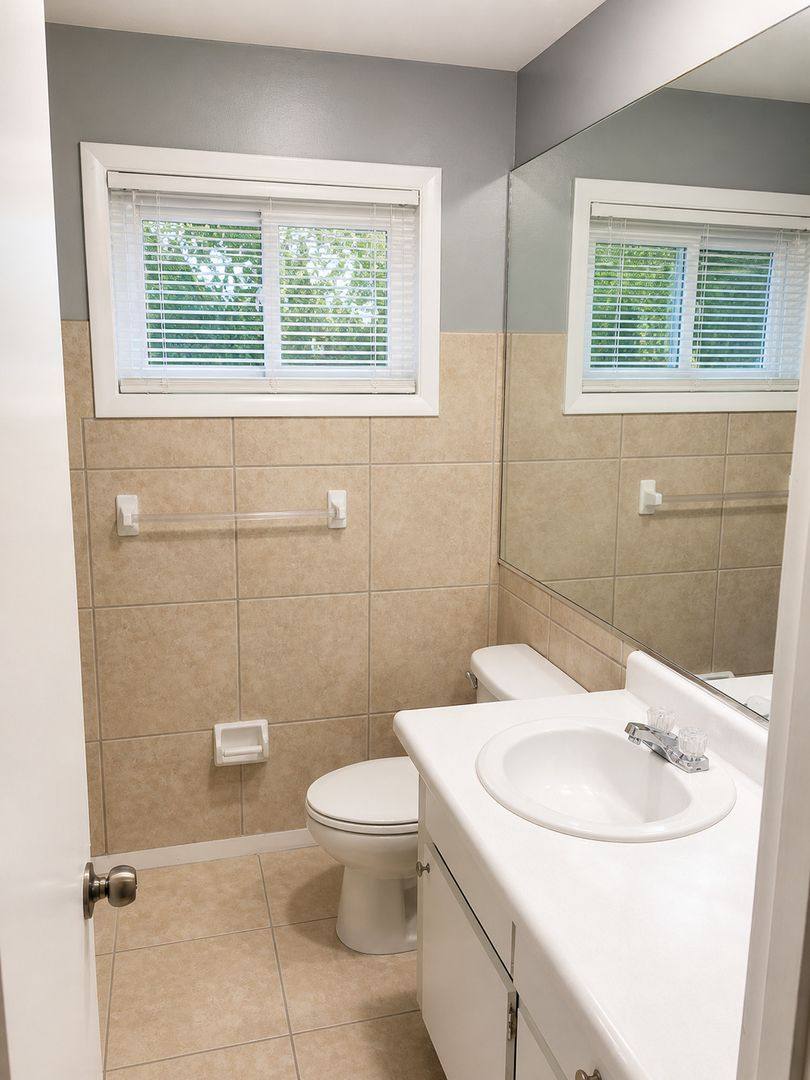 House for rent at 930 Alcazar Way S, Saint Petersburg, FL 33705