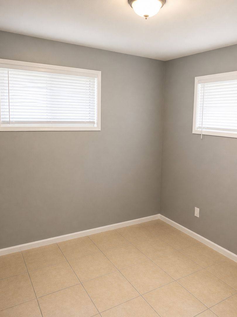 House for rent at 930 Alcazar Way S, Saint Petersburg, FL 33705