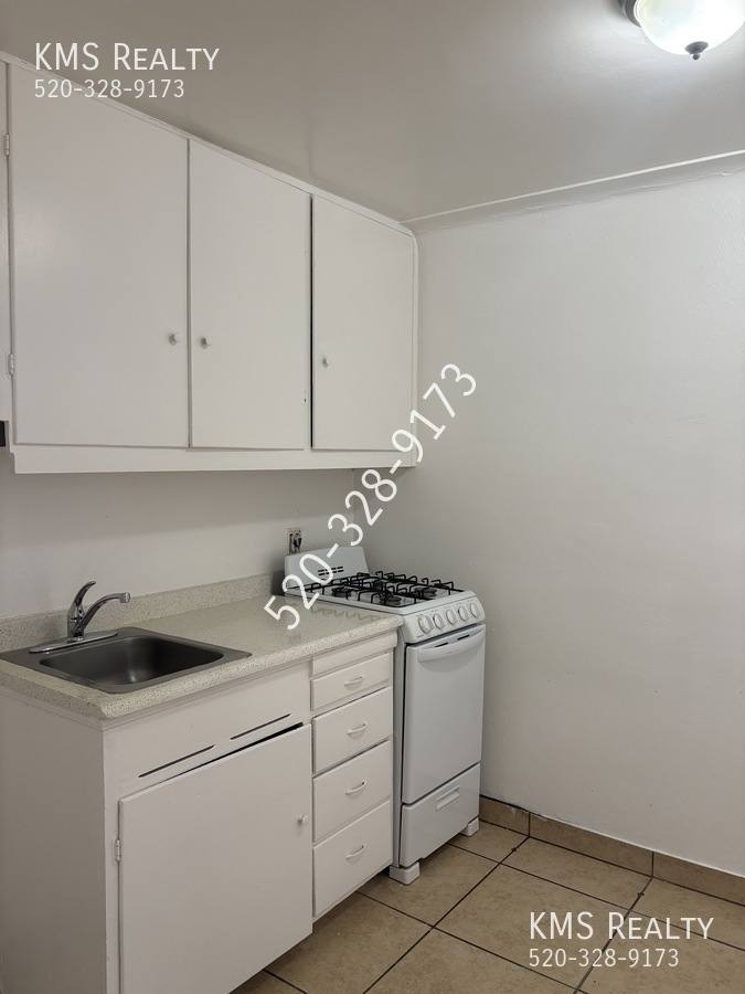 Apartment for rent at 2935 N Alvernon Way #2, Tucson, AZ 85712