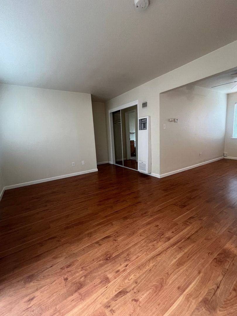 Apartment for rent at 1819 G St, Sacramento, CA 95811