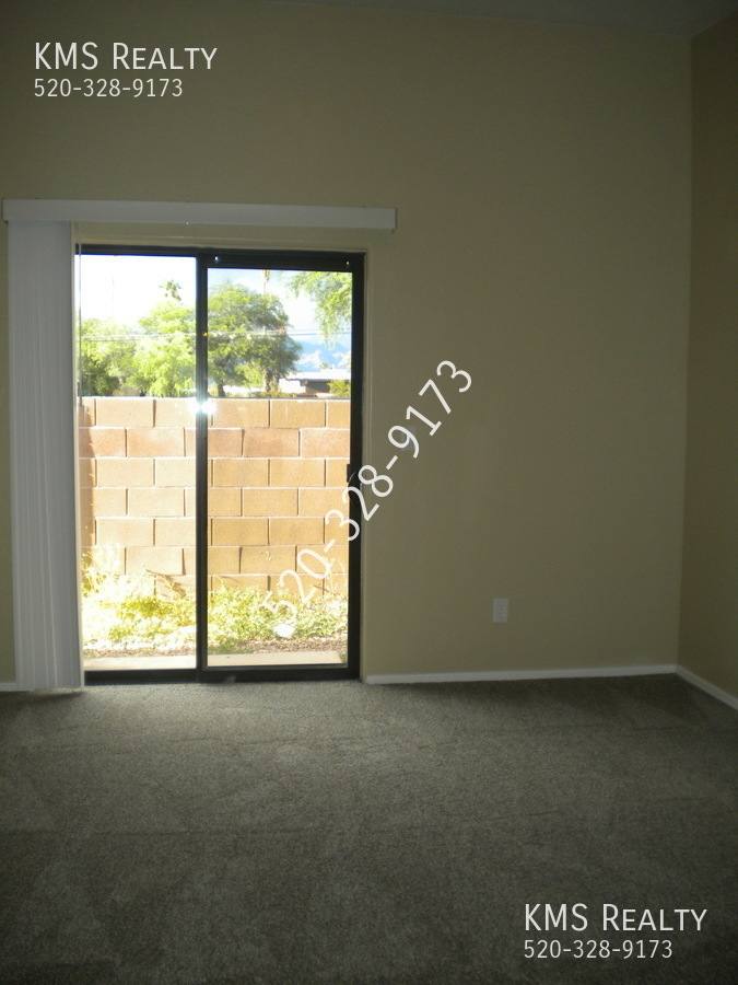 Townhouse for rent at 7261 E Chelsie Kaye Lane, Tucson, AZ 85730