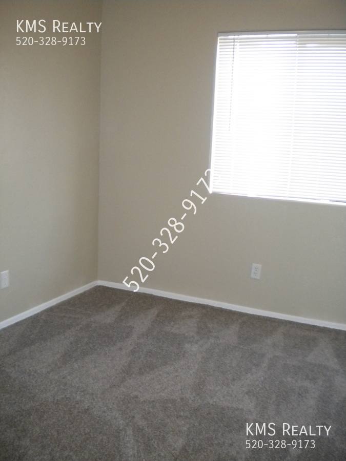 Townhouse for rent at 7261 E Chelsie Kaye Lane, Tucson, AZ 85730