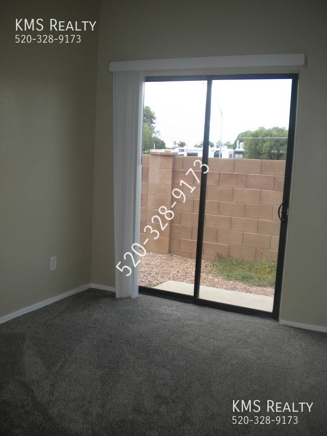 Townhouse for rent at 7261 E Chelsie Kaye Lane, Tucson, AZ 85730