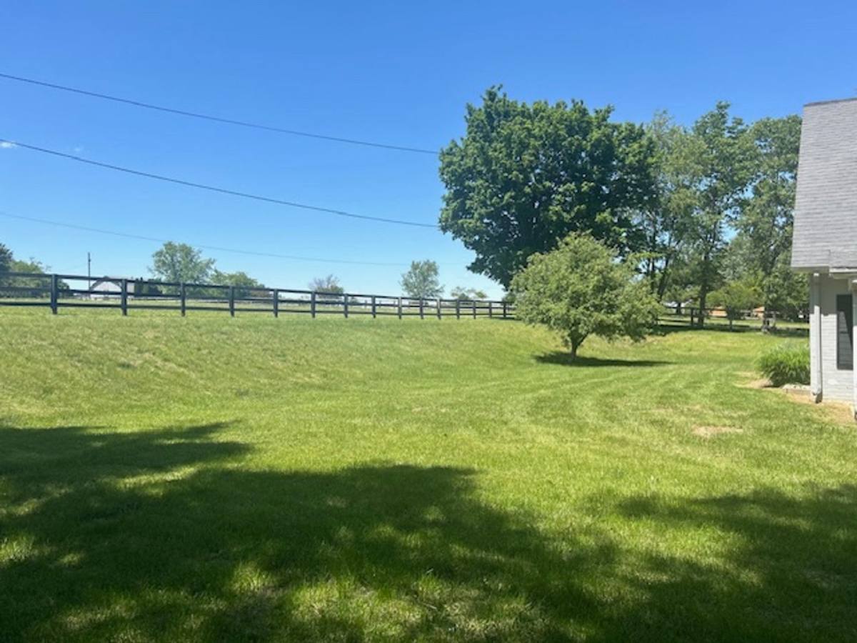 House for rent at 6401 Old Richmond Rd, Lexington, KY 40515