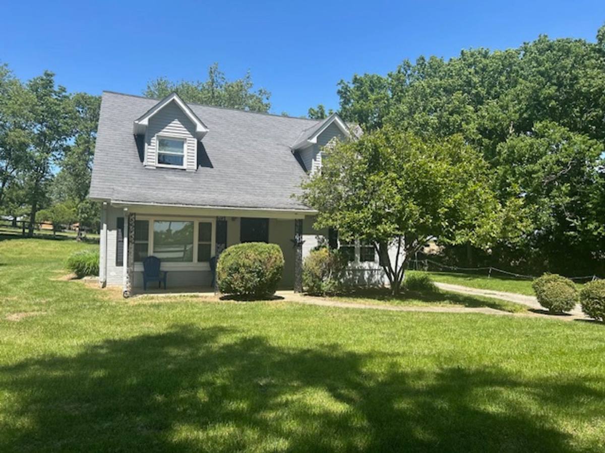 House for rent at 6401 Old Richmond Rd, Lexington, KY 40515