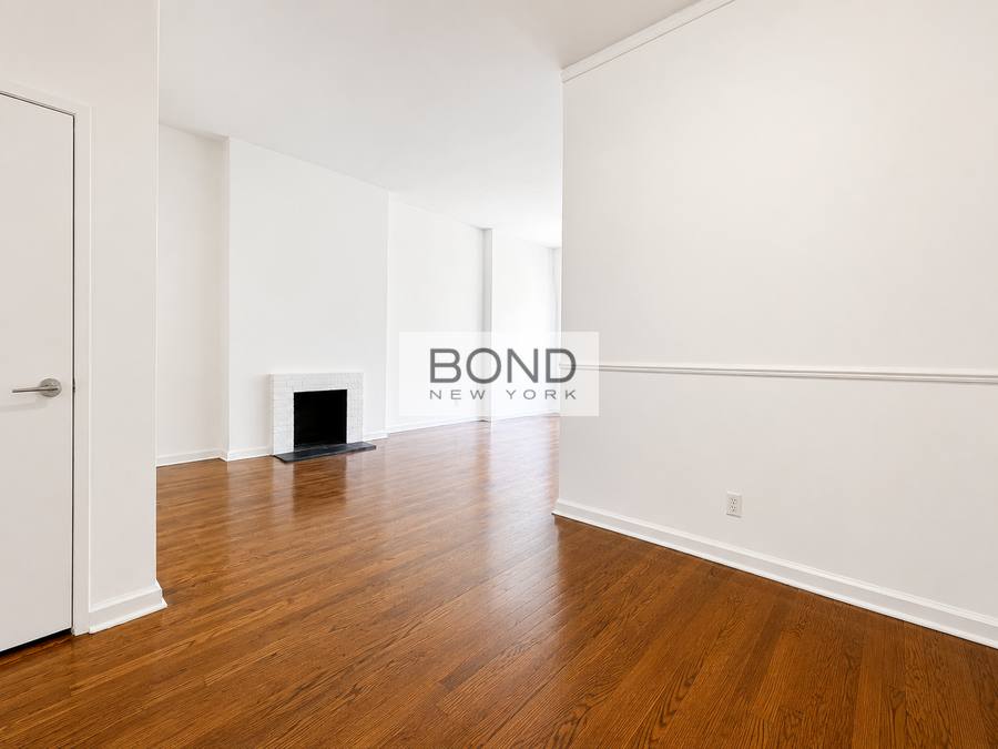 Apartment for rent at 43 E 74th St #A, New York, NY 10021