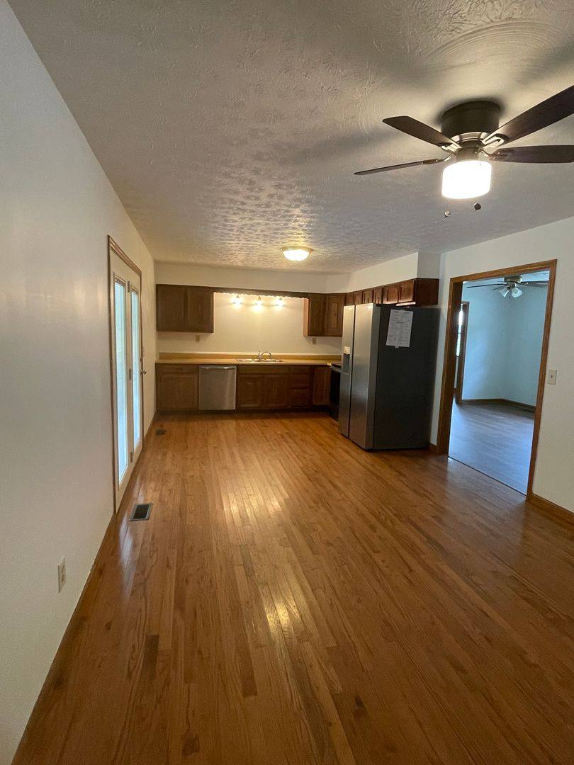 House for rent at 5535 Sycamore Ridge Rd, Hurricane, WV 25526