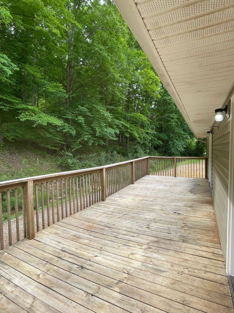 House for rent at 5535 Sycamore Ridge Rd, Hurricane, WV 25526